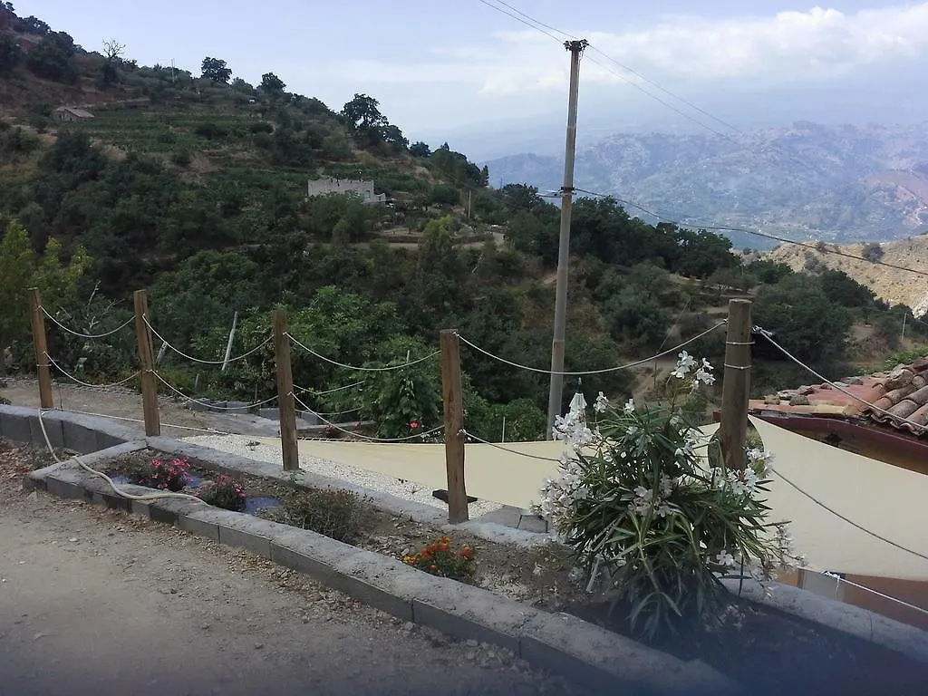 Country house Il Casale Di Tifani Castelmola Guest House Taormina